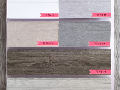 展厅木纹PVC卡扣踢脚板 商铺专卖店防水灰白色地脚线佛山批发