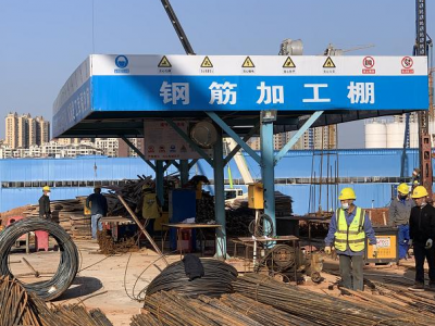 房建钢筋棚搭设 施工安全通道 钢筋防护棚销售企业尚兆
