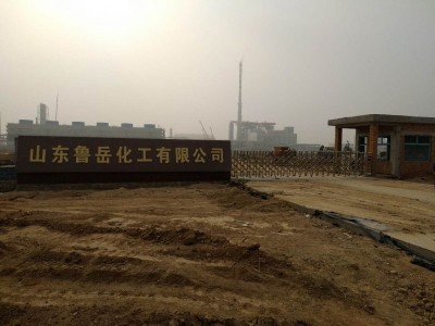 预防泰安双兴学校自动门玻璃爆裂