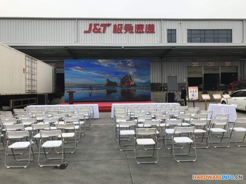 西安雁塔区led大屏舞台地毯桁架搭建桌椅音响注水旗拱门租赁