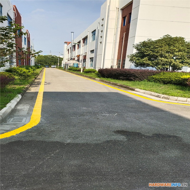 张家港停车场画线、杨舍镇汽车位标线、金港镇厂区车道划线