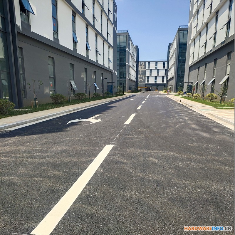 苏州马路画线中心线、苏州斑马线、太仓工厂导流线、车位线价格