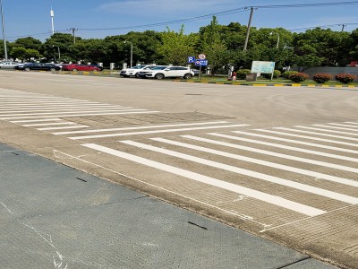 苏州虎丘区车道地面标线价格 张家港行车道导流线吴江汽车位画线