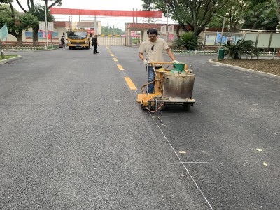常熟消防标志车道画线一米价格 苏州黄线网格线热熔划线价格