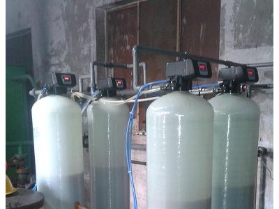 锅炉中央空调软水器循环水冷却塔暖通制冷除水垢全自动软化水设备