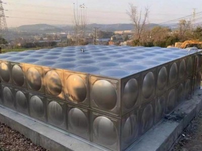 屋顶不锈钢生活水箱