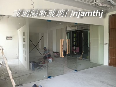 南京玻璃门加工安装维修